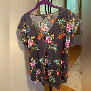 Express Zip Up Short sleeve Top Size M